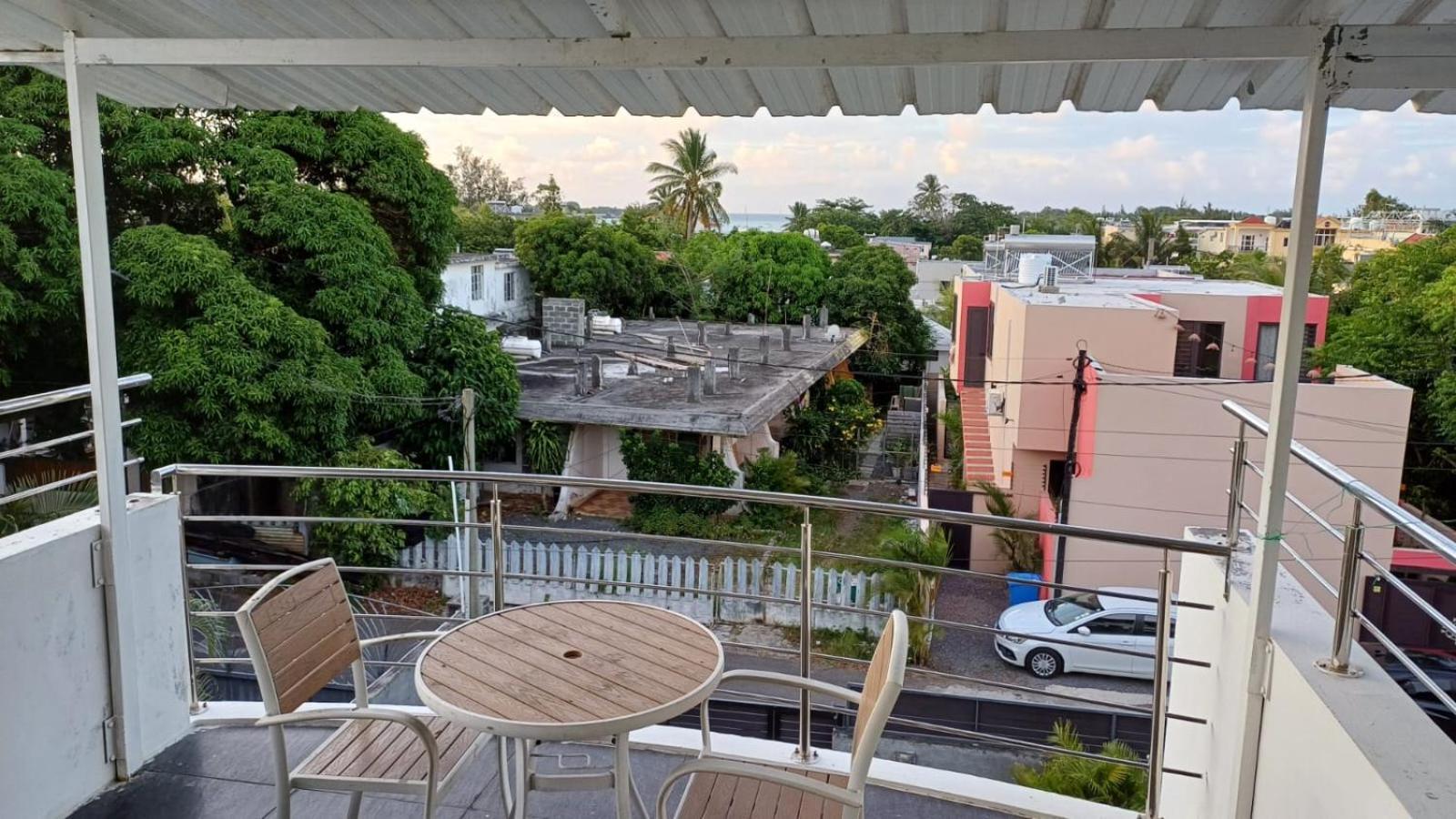 The Palm Residence Grand Baie Exterior foto